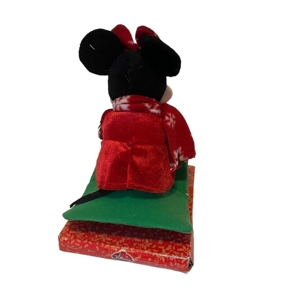 DISNEY “Sledding Fun” Minnie Mouse Christmas Holiday Decoration - Picture 3 of 4